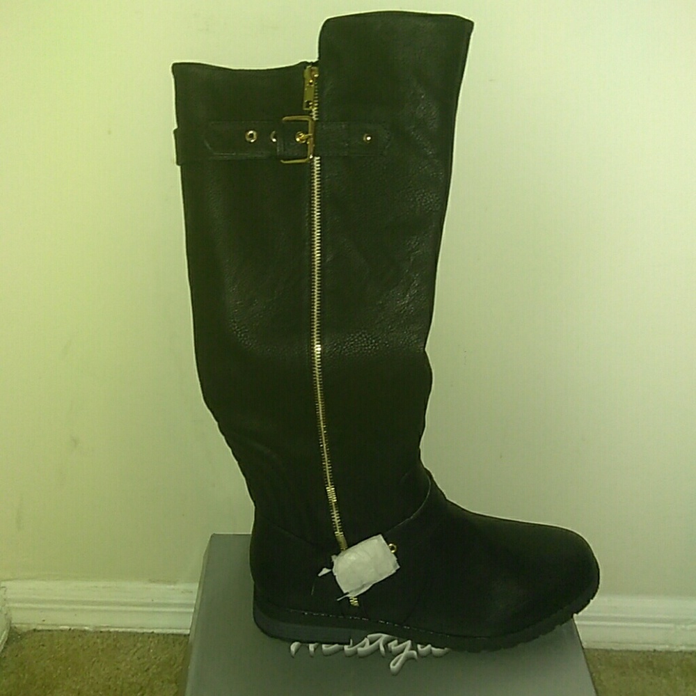 *New* Knee high boots